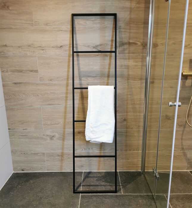 overschreden afbreken aantrekkelijk Handdoekrek Ladder Staand Industrieel Mat Zwart